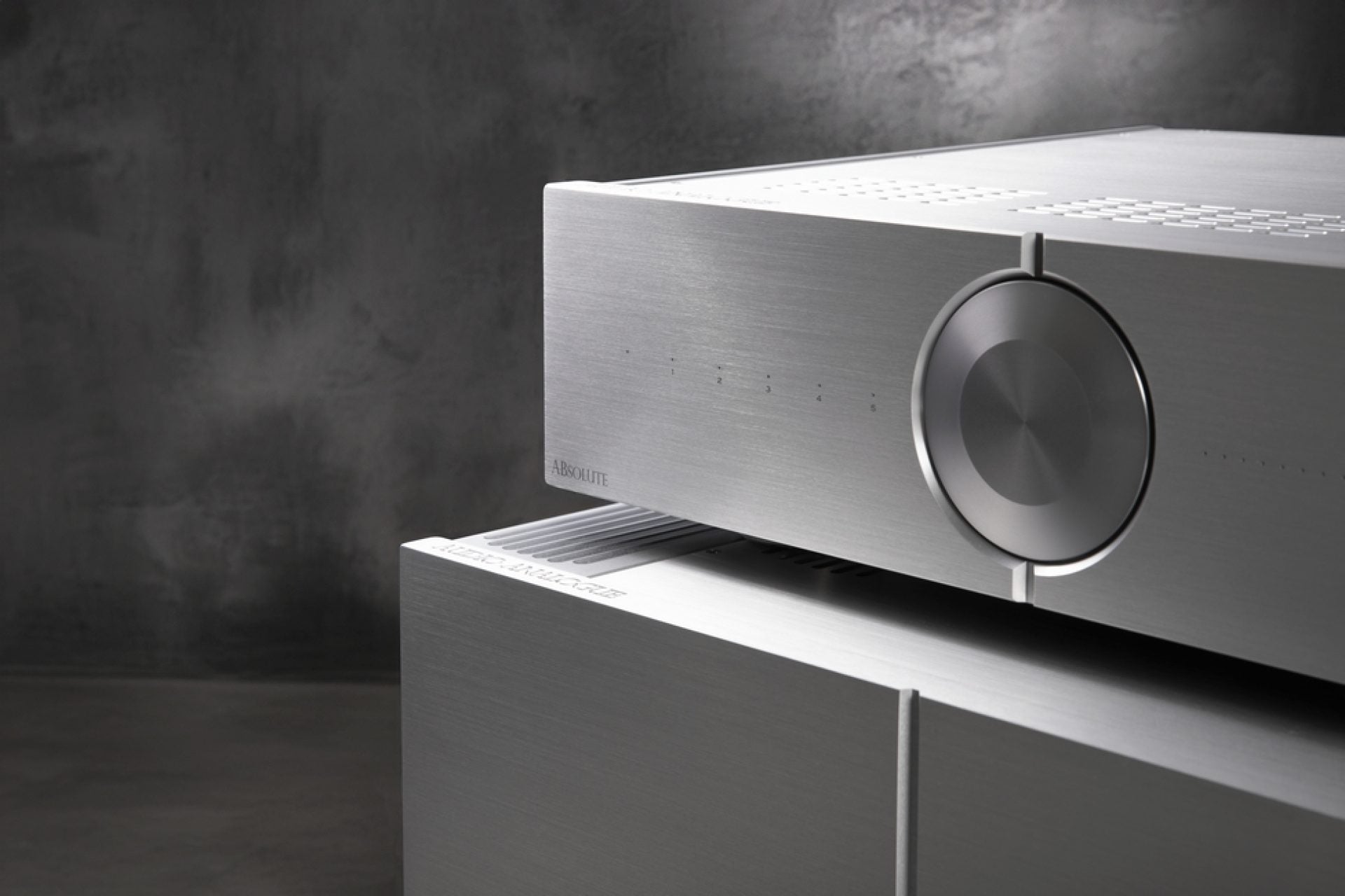 Audio Analogue "Absolute Preamplifier" - Zero Feedback Line Preamplifier