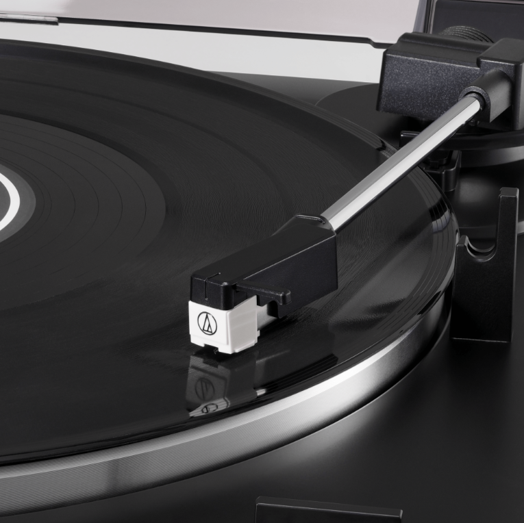 Audio Technica AT-LP60X Fully Automatic Belt-Drive Turntable