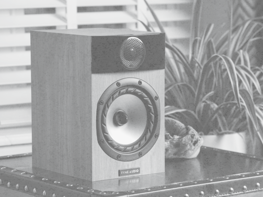 The Ultimate Guide to Choosing the Perfect Bookshelf Speakers for Your Home