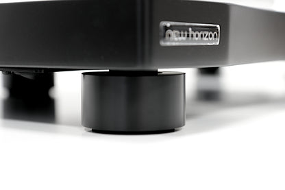 New Horizon 303 Turntable