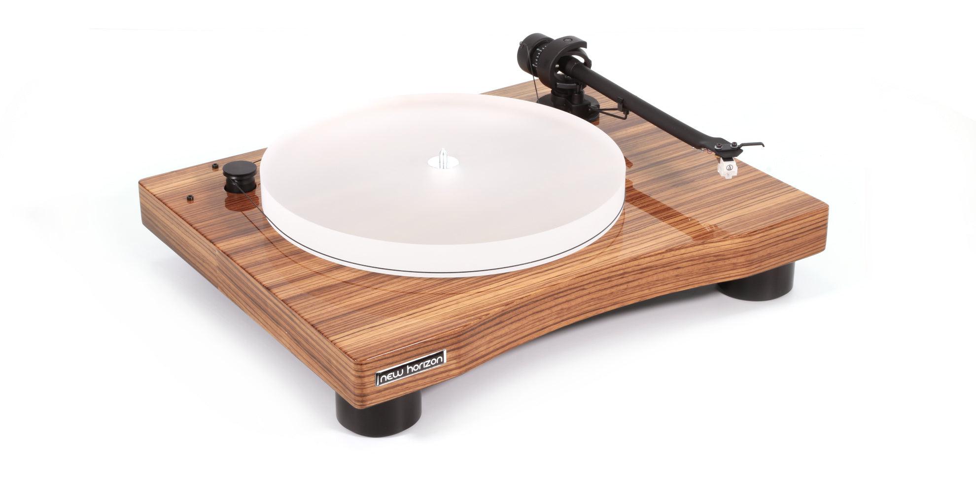 New Horizon 301 Manual Turntable