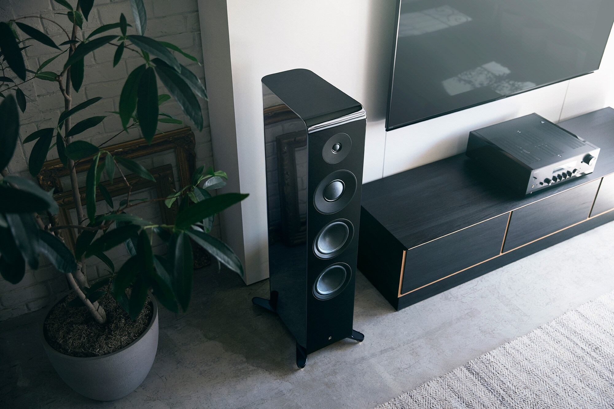 Yamaha NS-2000A Floorstanding Speakers