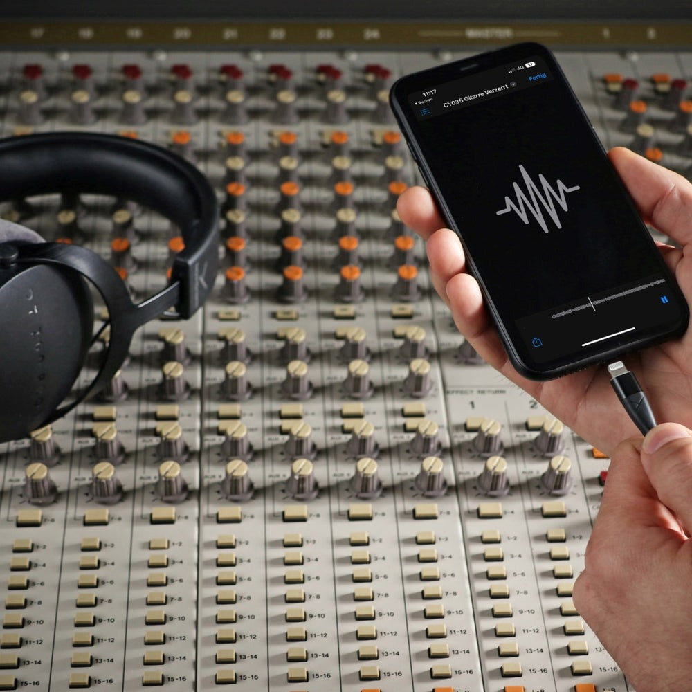 Beyerdynamic PRO X Lightning Cable with integrated Apple A2M DAC, in-line remote control & Mic