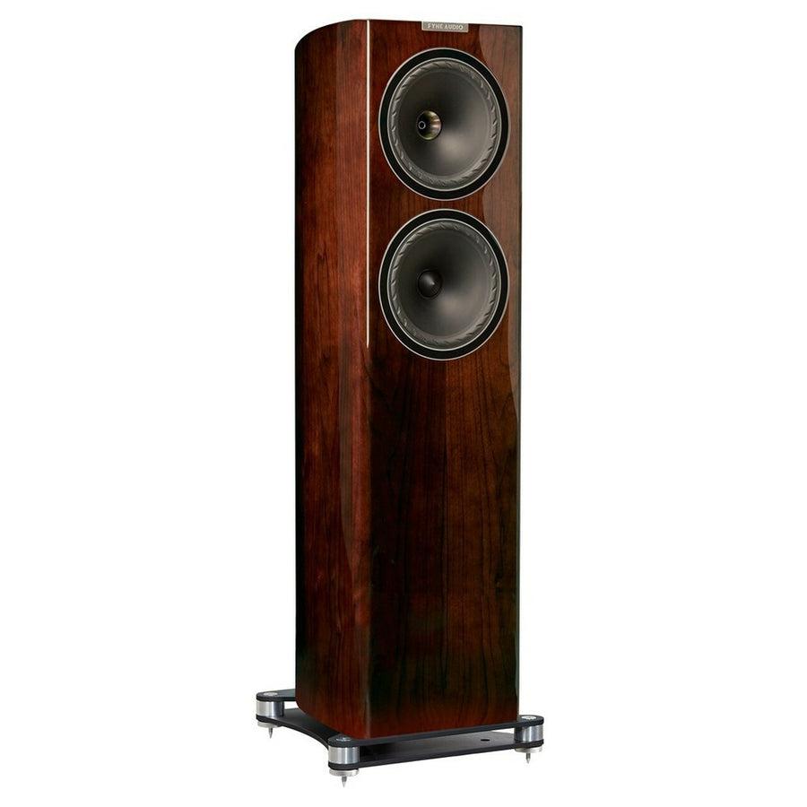 Fyne Audio F702 Floorstanding Speakers at Audio Influence