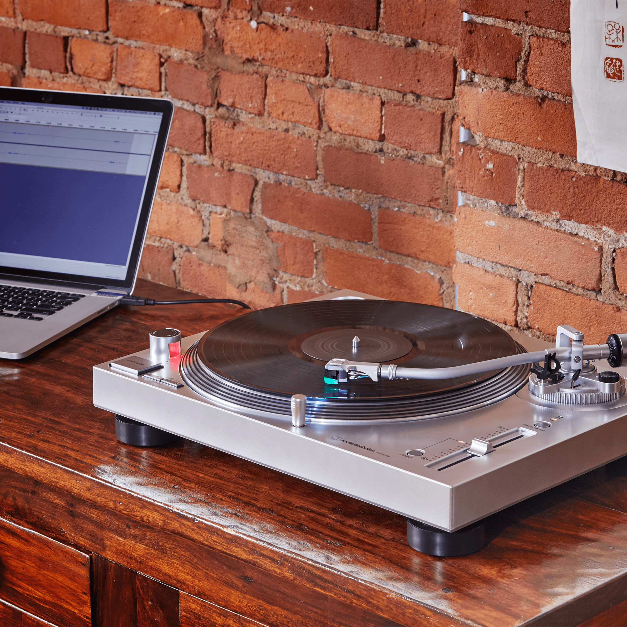 Audio-Technica AT-LP120XUSB Direct-Drive Turntable