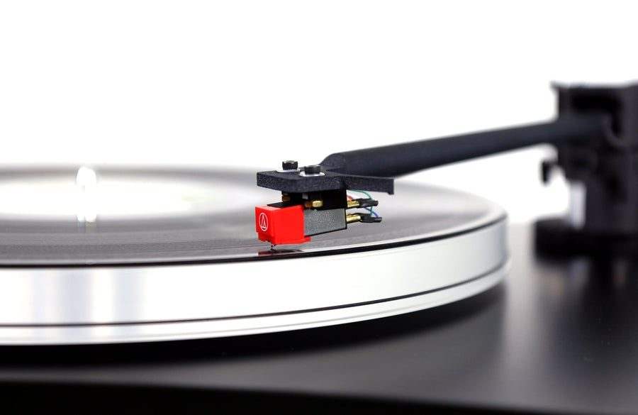 New Horizon 201 Turntable at Audio Influence