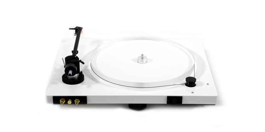 New Horizon 201 Turntable at Audio Influence