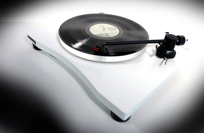 New Horizon 201 Turntable at Audio Influence